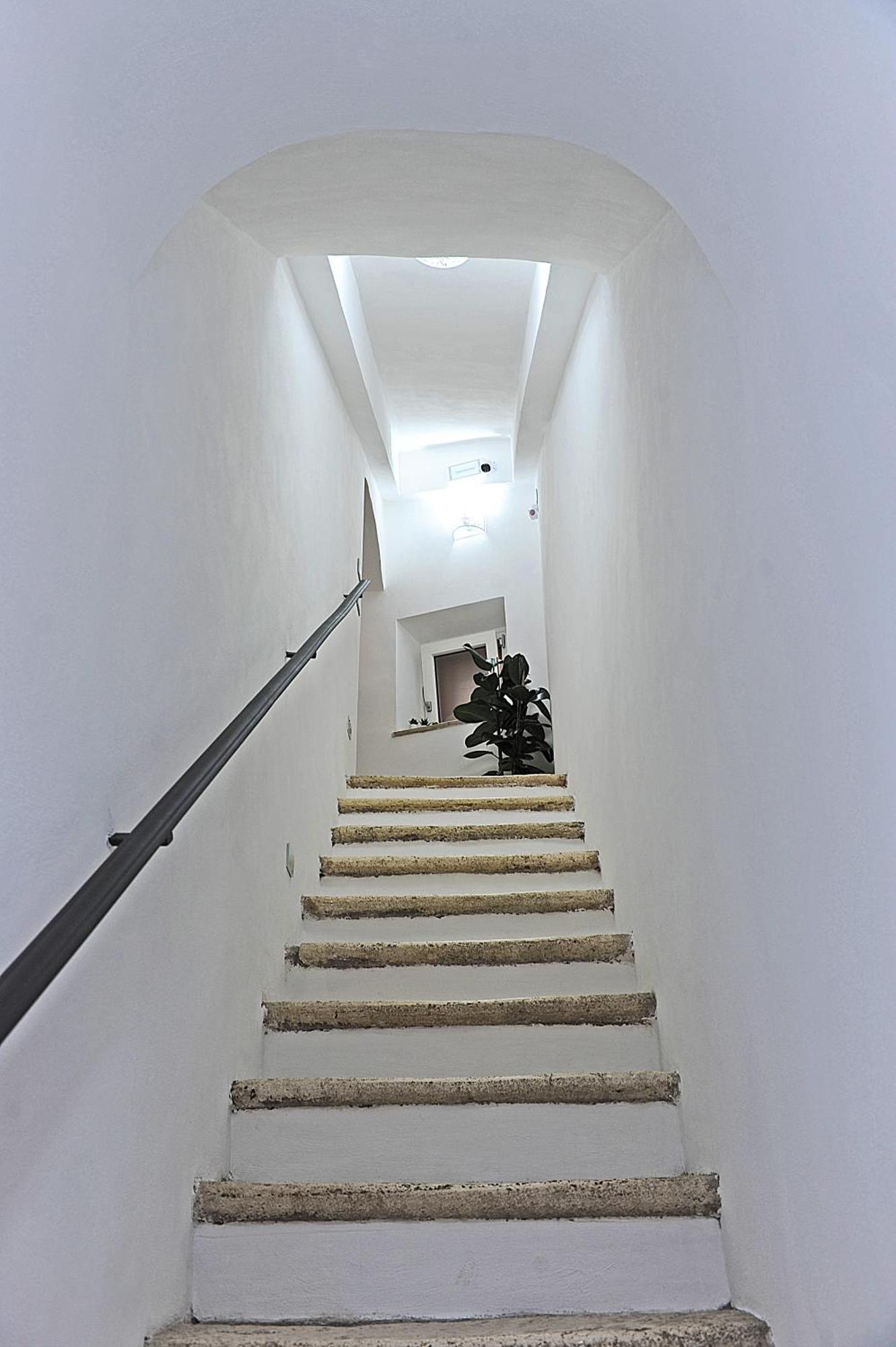Mom Apartment Rooms&Suites Tivoli Extérieur photo