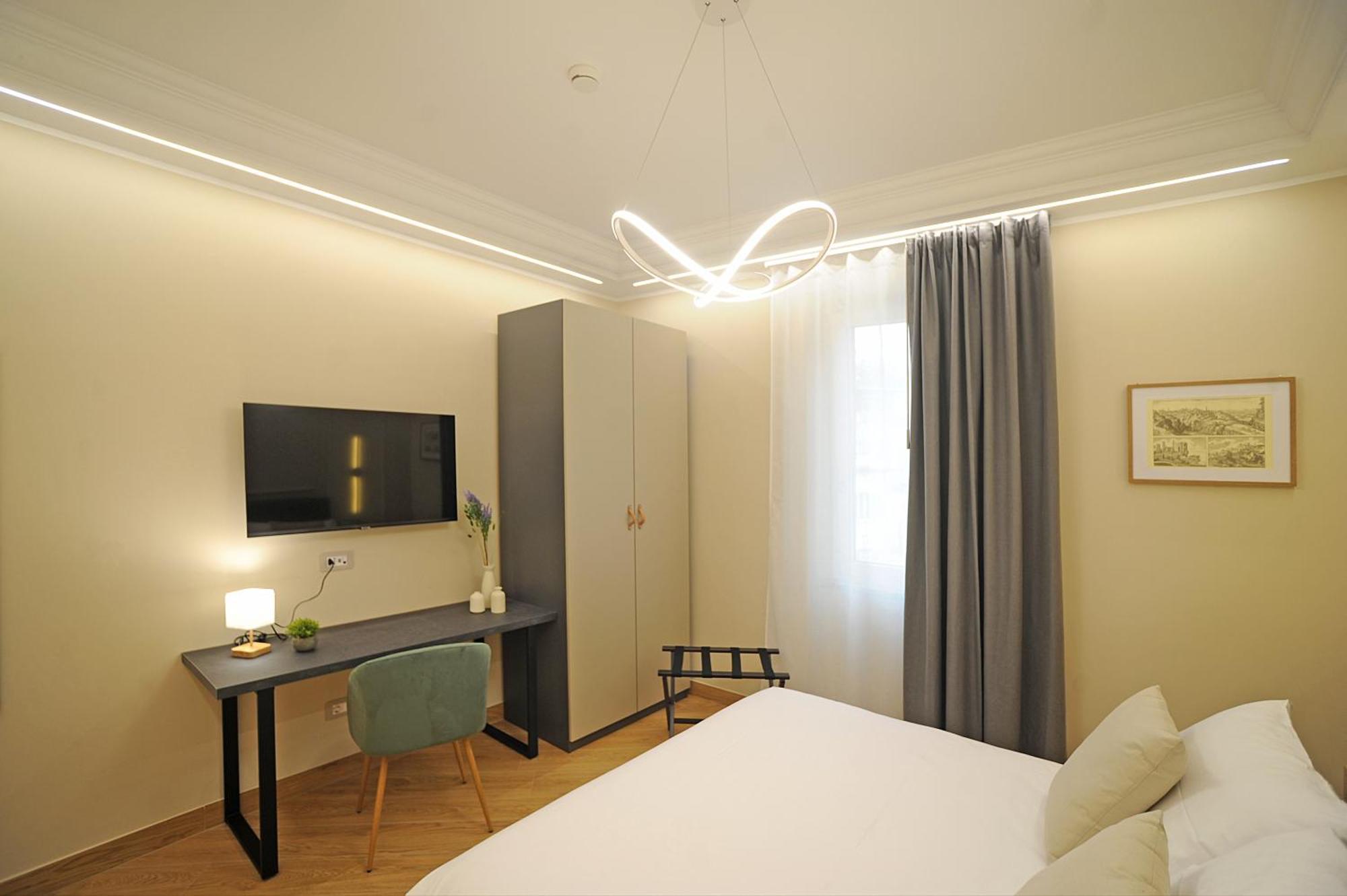 Mom Apartment Rooms&Suites Tivoli Extérieur photo