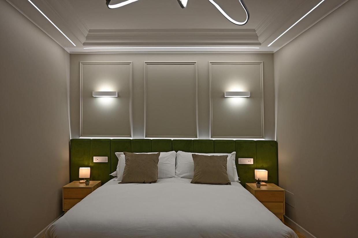 Mom Apartment Rooms&Suites Tivoli Extérieur photo