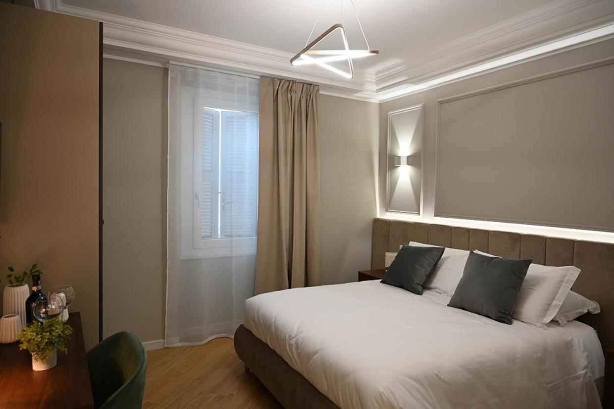 Mom Apartment Rooms&Suites Tivoli Extérieur photo